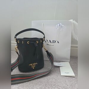 Prada Bucket Bag - Secchiello In Pelle Vitello Phenix